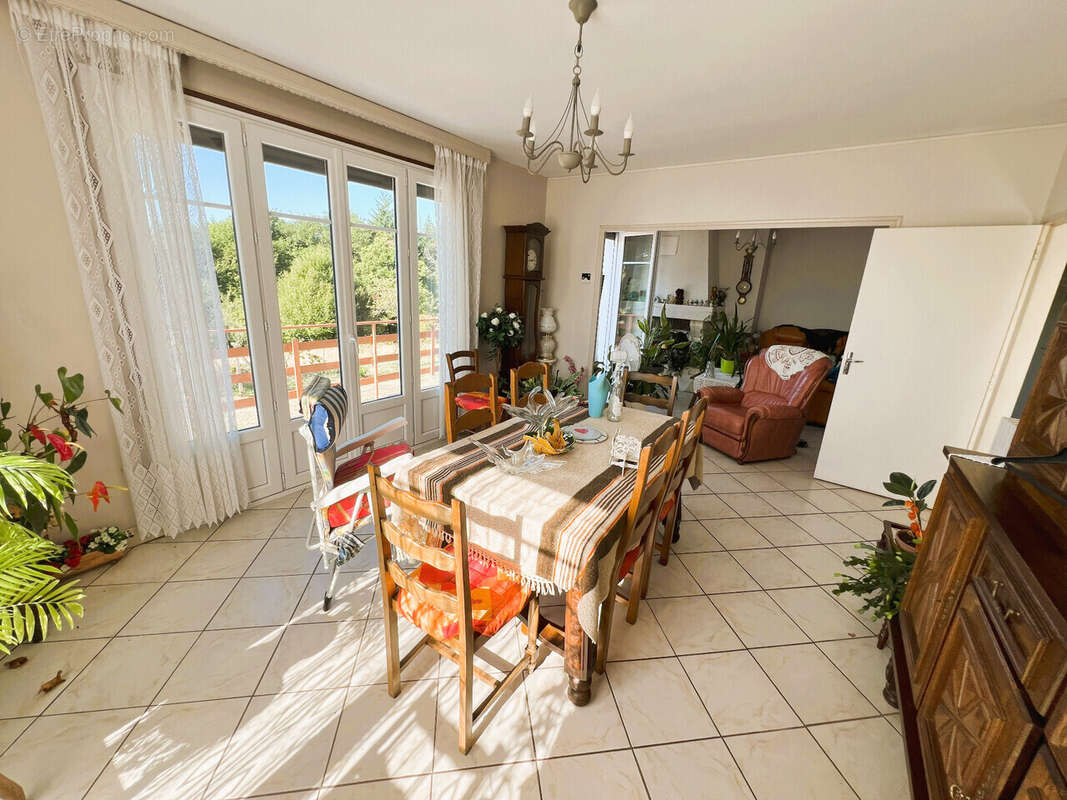 Maison à SAINT-MEXANT