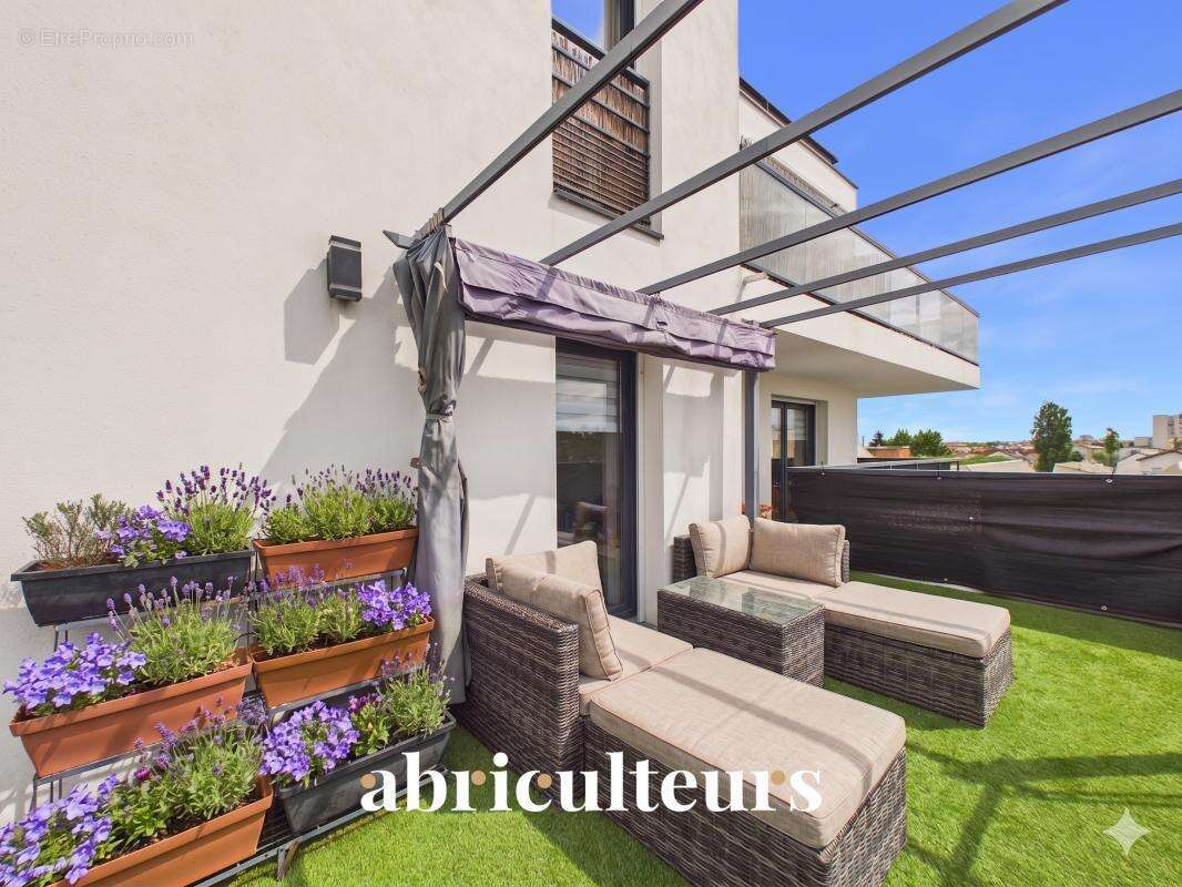 Appartement à COLOMBES