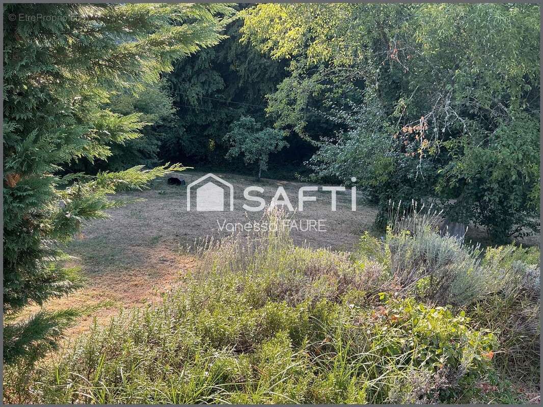 Maison 152 m² à Saint-Genes-De-Lombaud  - photo 4