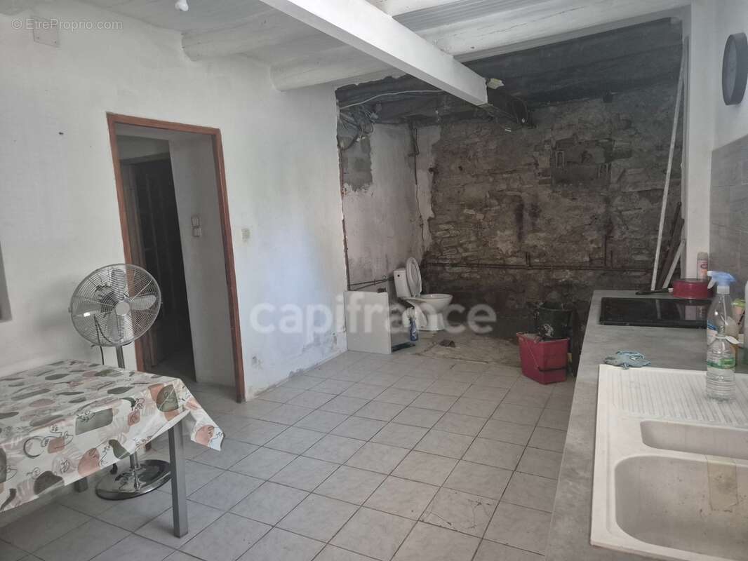 Maison à vendre 10 pièces proche de Saint Cezaire de Gauzignan - photo 11