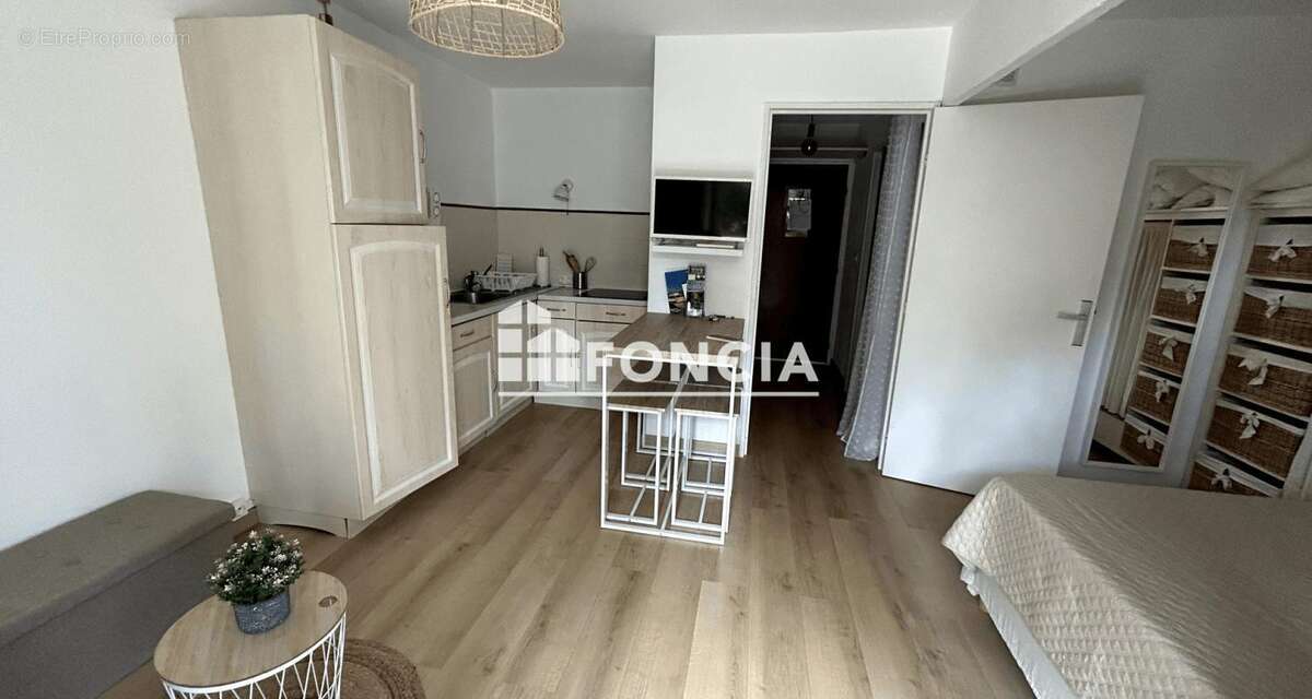 Appartement à BORMES-LES-MIMOSAS