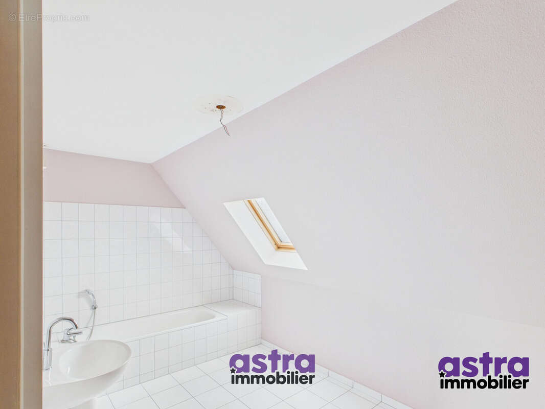 Maison à ROPPENTZWILLER