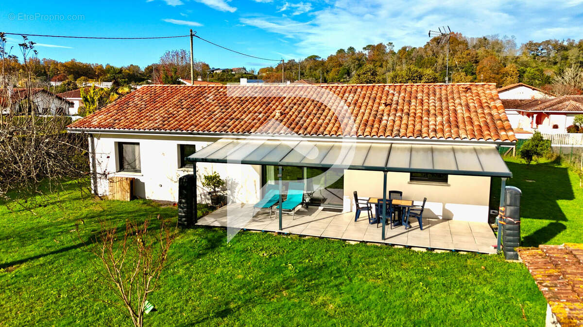 Maison à PEYREHORADE