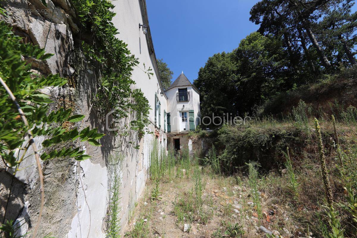 Maison à NOGENT-SUR-VERNISSON