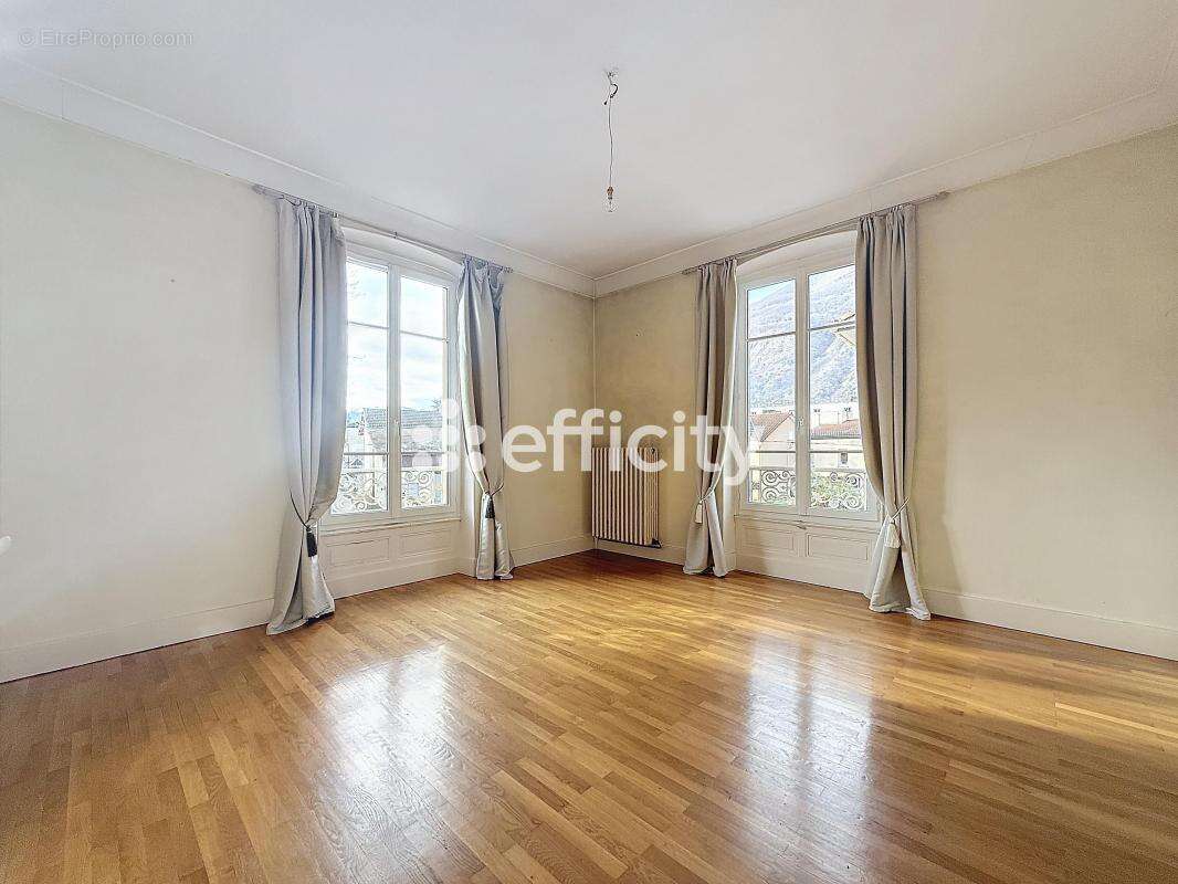 Maison à VIF