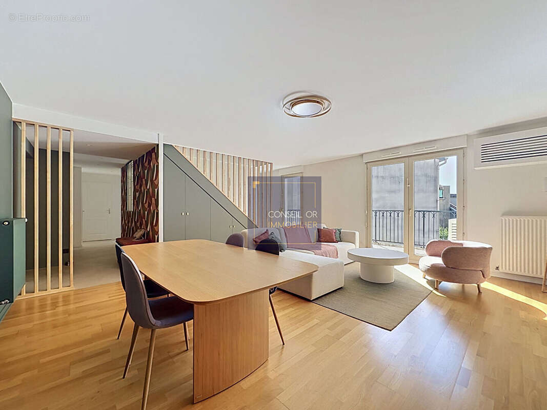 Appartement à SAINT-GENIS-LAVAL