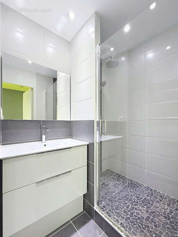 Appartement à LA VERPILLIERE