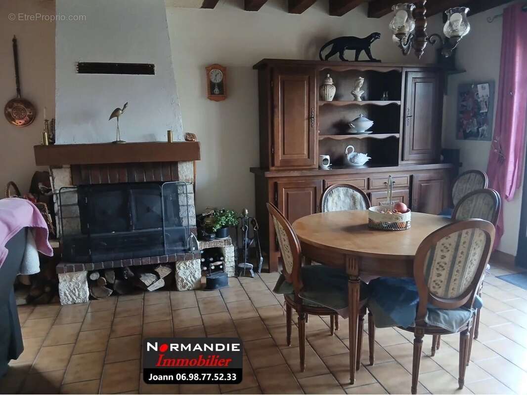 Maison à MALAUNAY