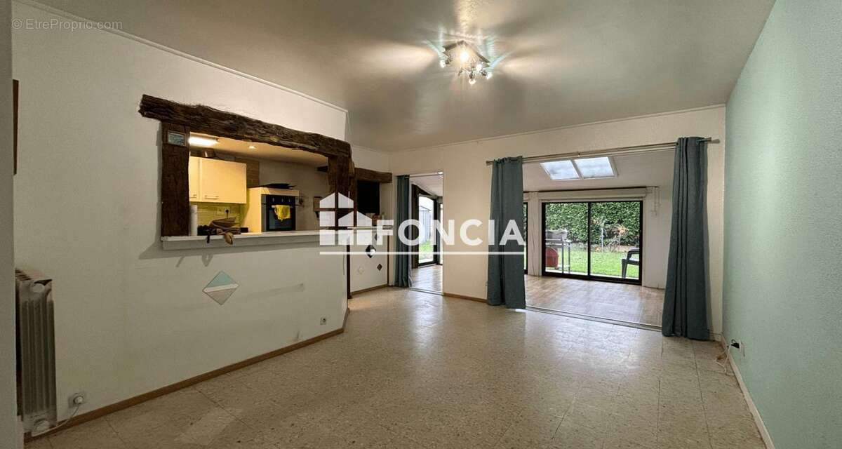 Maison à ROMANS-SUR-ISERE