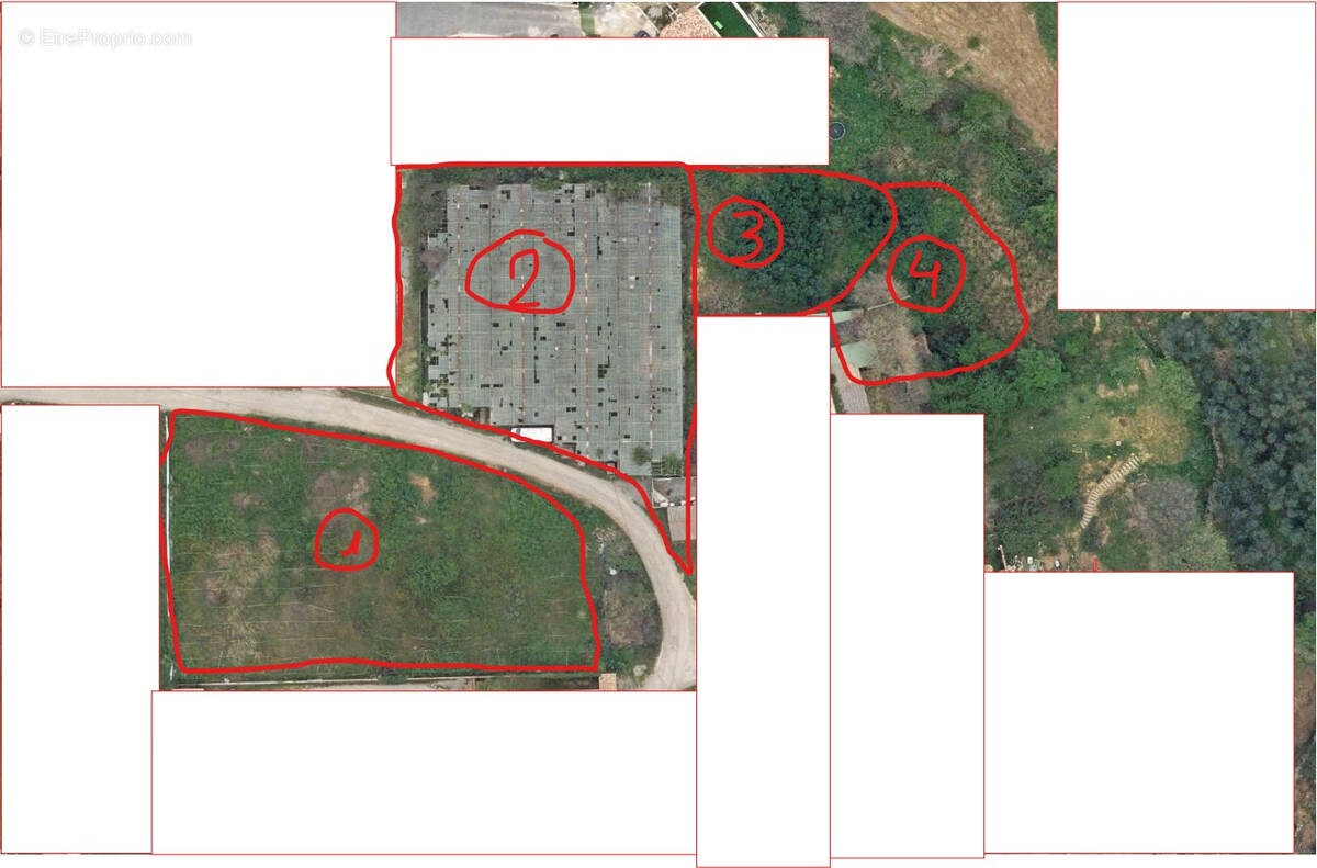 Terrain à CARROS