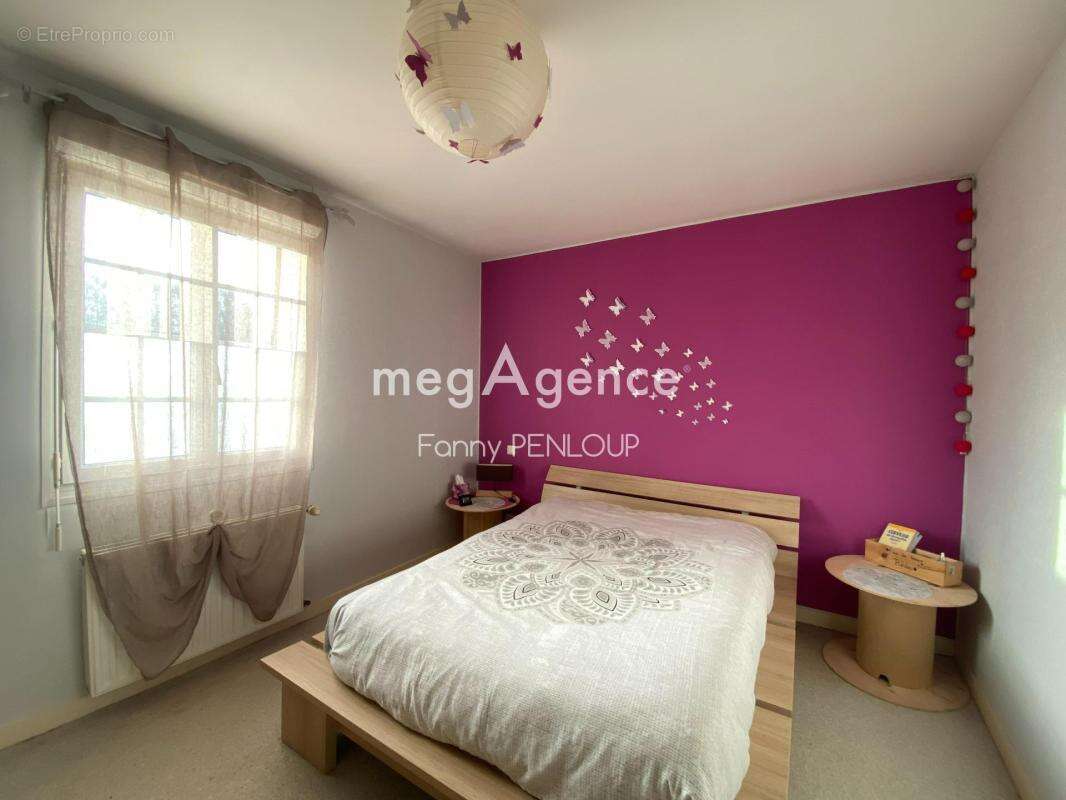 Maison à SAINT-HILAIRE-DU-HARCOUET