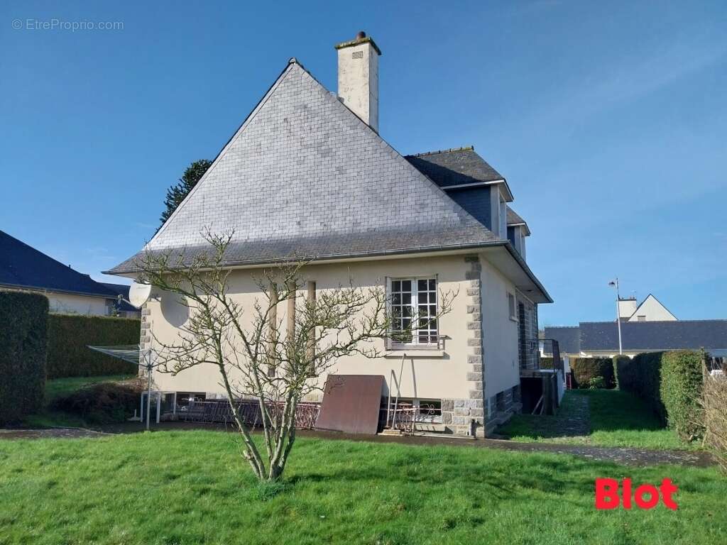 Maison à SAINT-JOUAN-DES-GUERETS