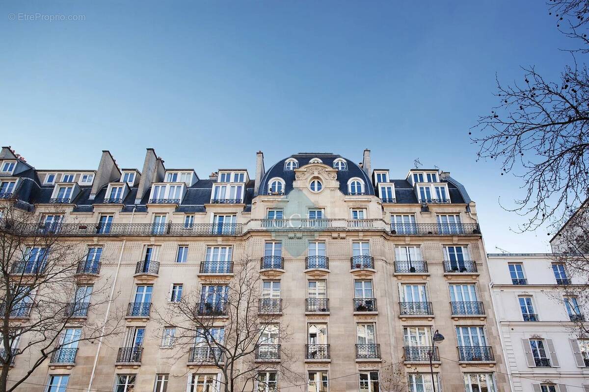 Appartement à PARIS-11E