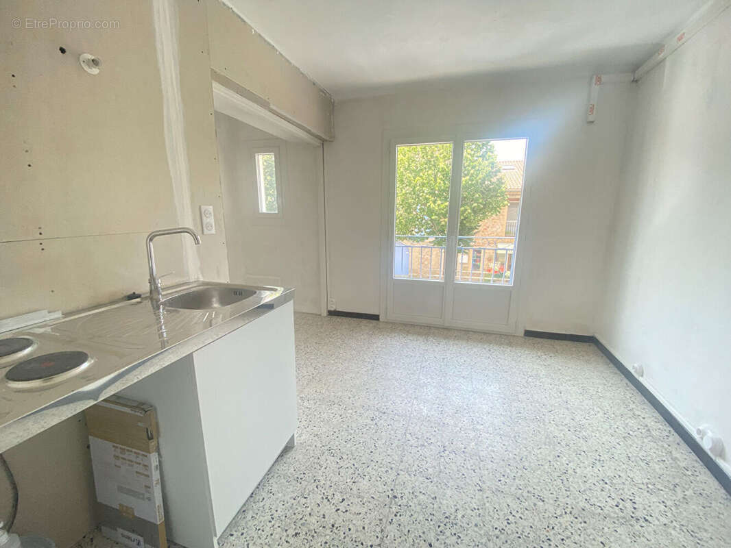 Appartement à JONQUIERES