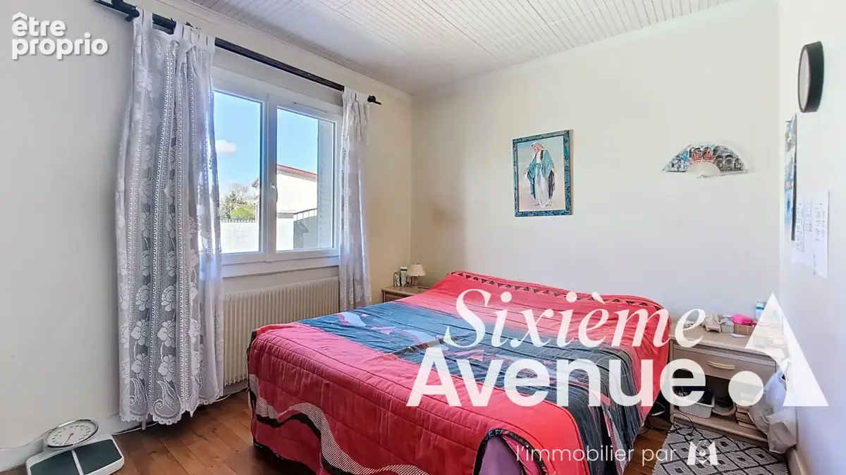 Maison Vénissieux 5 pièce(s) 89 m2 Plain-Pied - photo 5