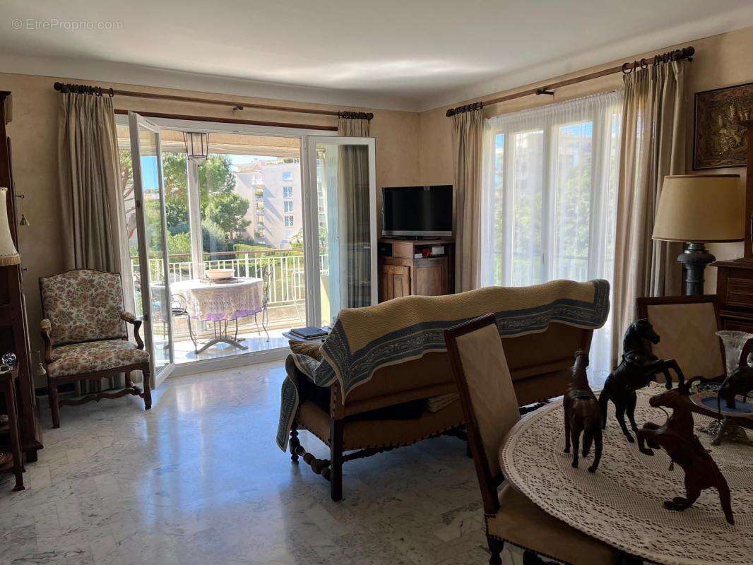 Appartement à CAGNES-SUR-MER