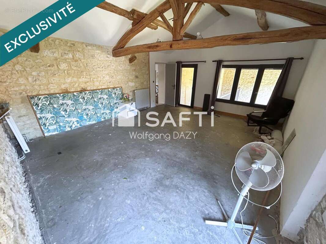 Maison 381 m² à La Chapelle-Mouliere  - photo 7