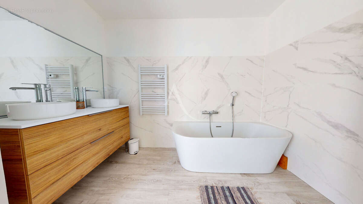 Iteuil - plain pied - contemporaine - 4 chambres - jardin - photo 10