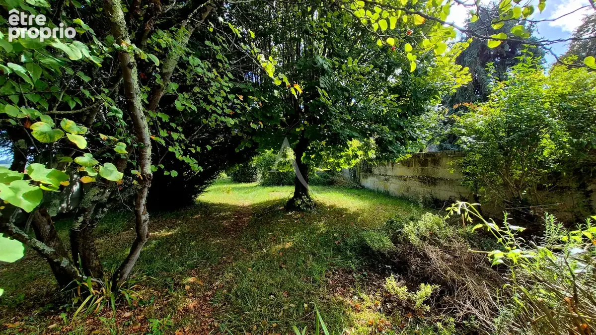 Maison Saintes quartier Saint Vivien avec son garage et terrain clos sans vis à vis. - photo 19