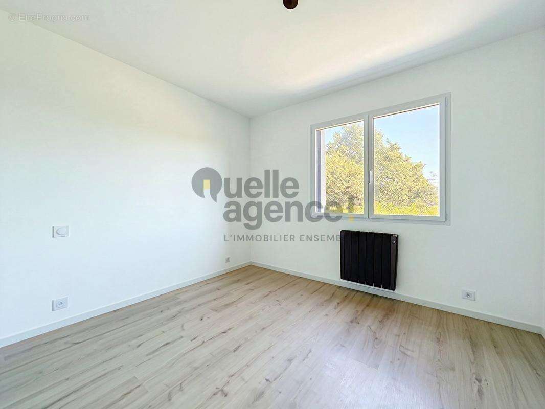 Maison 11 pièces de 230 m2 à Saint-Urbain - photo 16