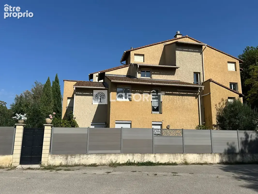 Appartement L Isle Sur La Sorgue 5 pièce(s) 102.66 m² - photo 14