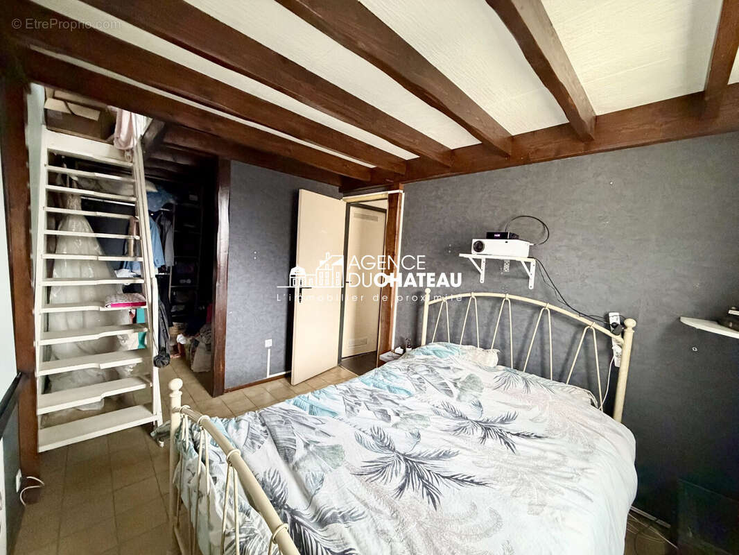 Appartement 92 m² à Nandy  - photo 6
