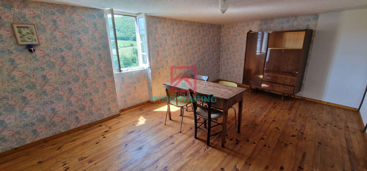 Maison à COMBRET