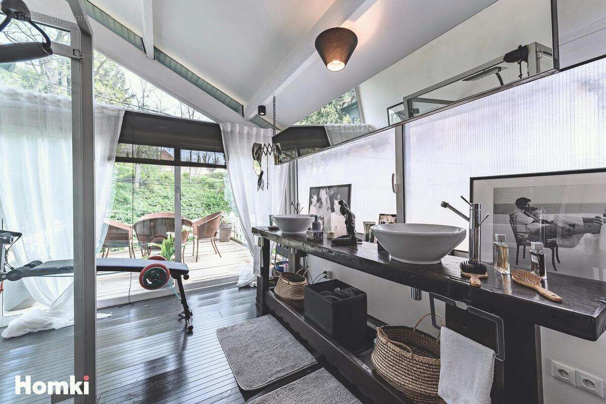 Maison à VILLENEUVE-LES-AVIGNON