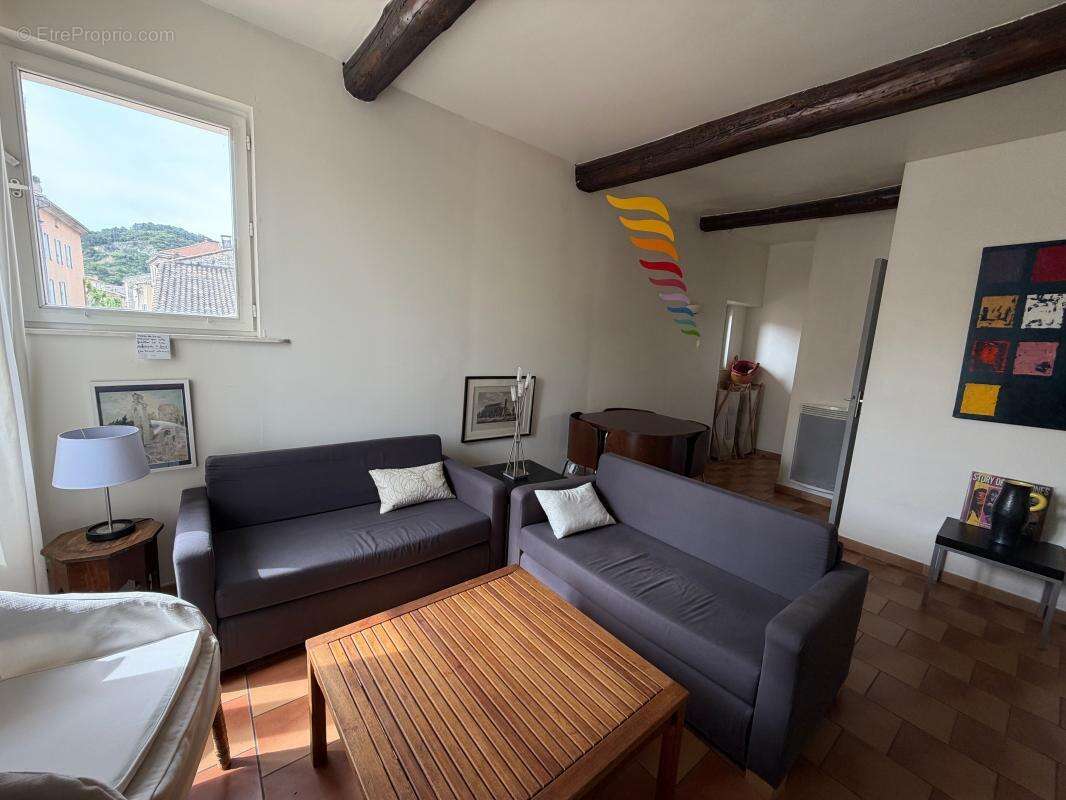 Appartement à VAISON-LA-ROMAINE