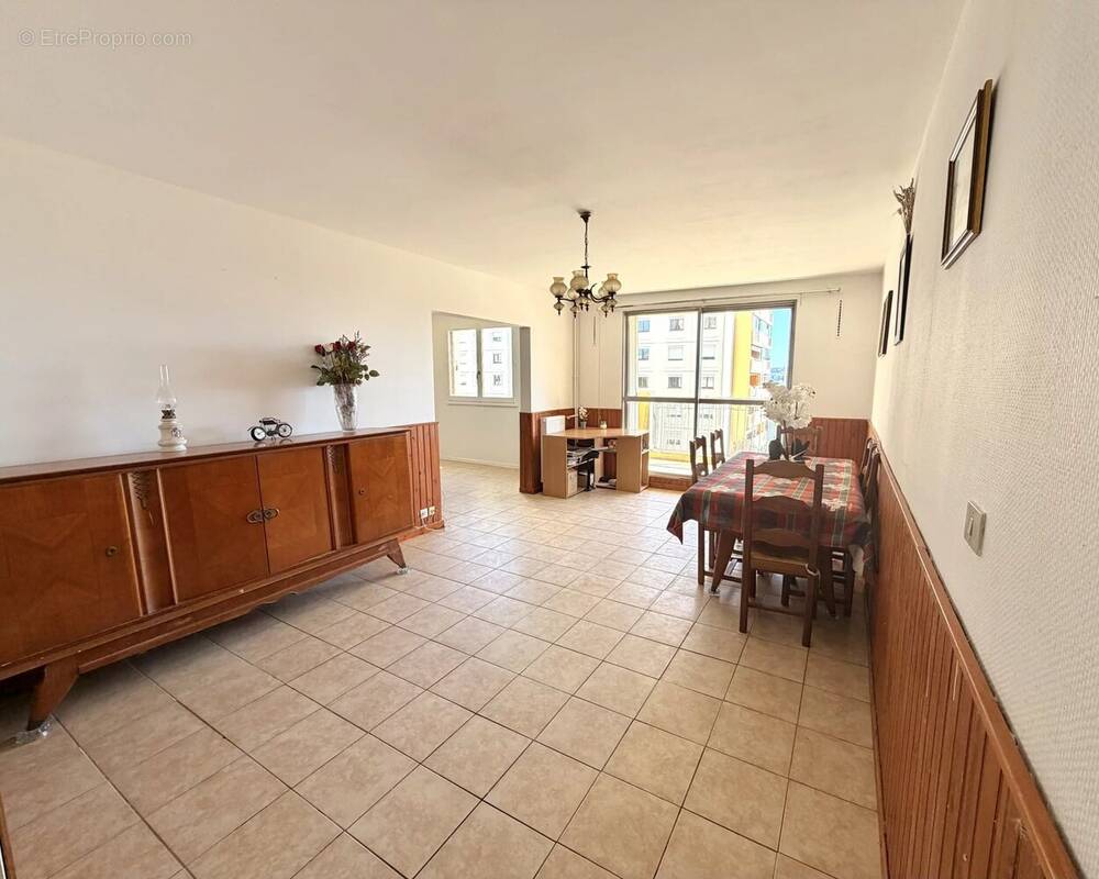 Appartement à VITROLLES