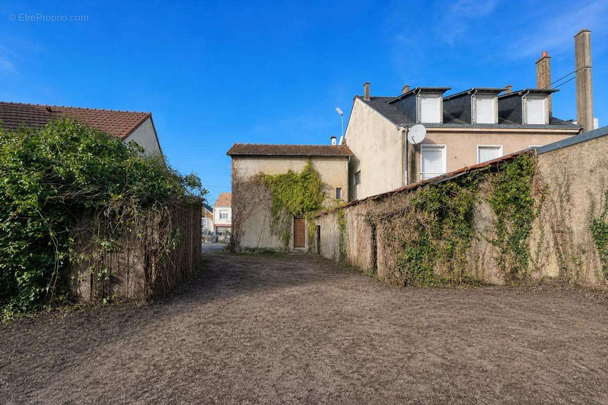 Maison au Mans sur terrain de 839 m² - photo 6