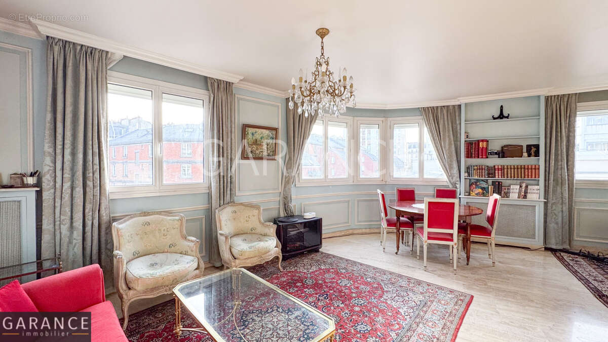 Appartement à PARIS-12E