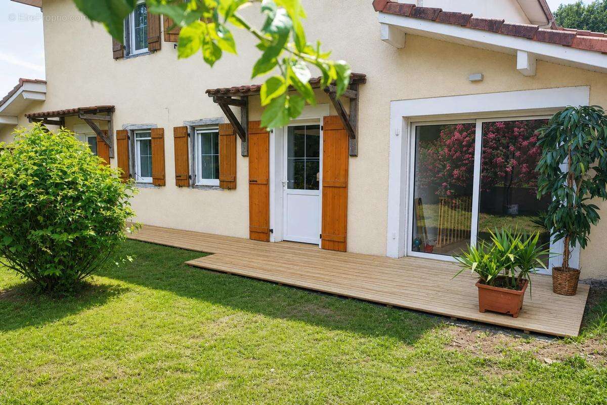 Maison à RIVIERE-SAAS-ET-GOURBY