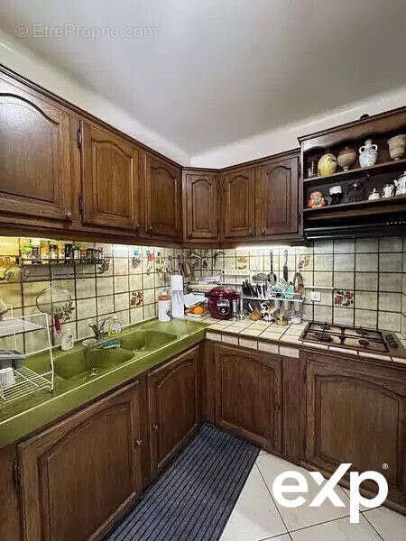 Maison à LA ROQUE-D'ANTHERON