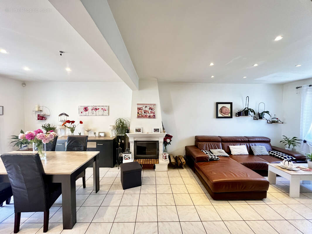 Maison à ROZAY-EN-BRIE