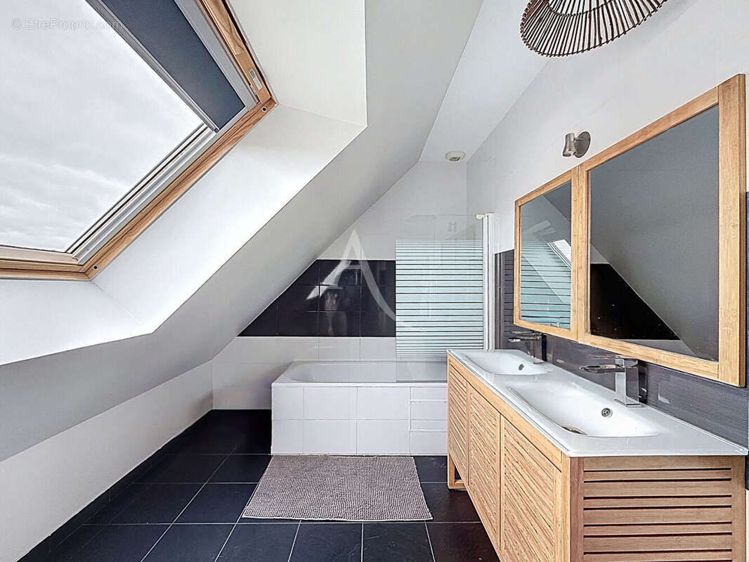 Maison à CHATEAU-GONTIER