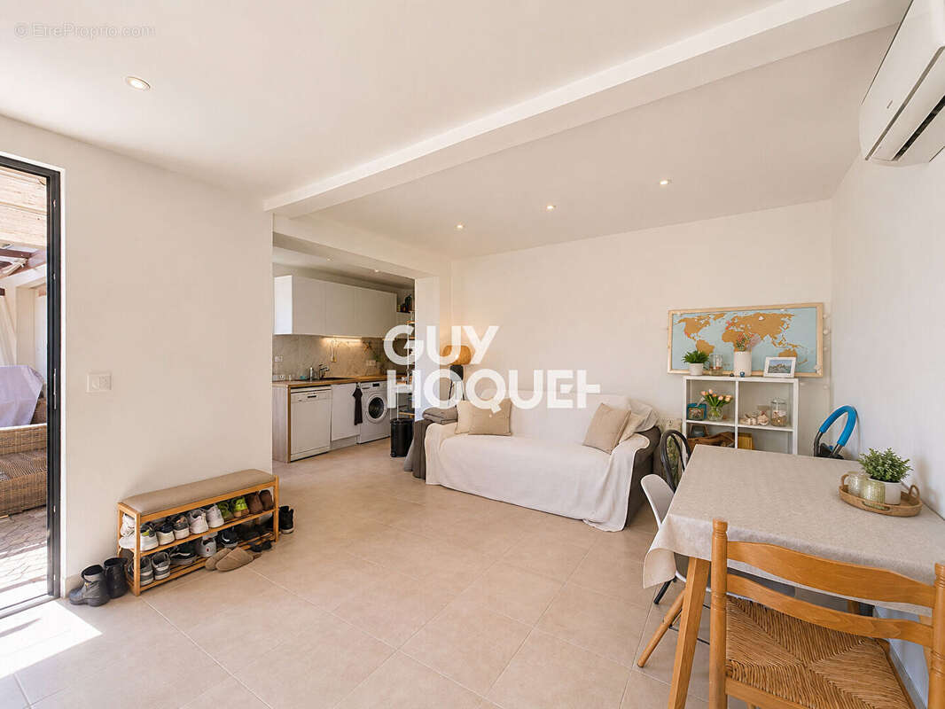 Deux maisons indépendantes 2 et 3 pièces sur 495 m² à Mougins - photo 2