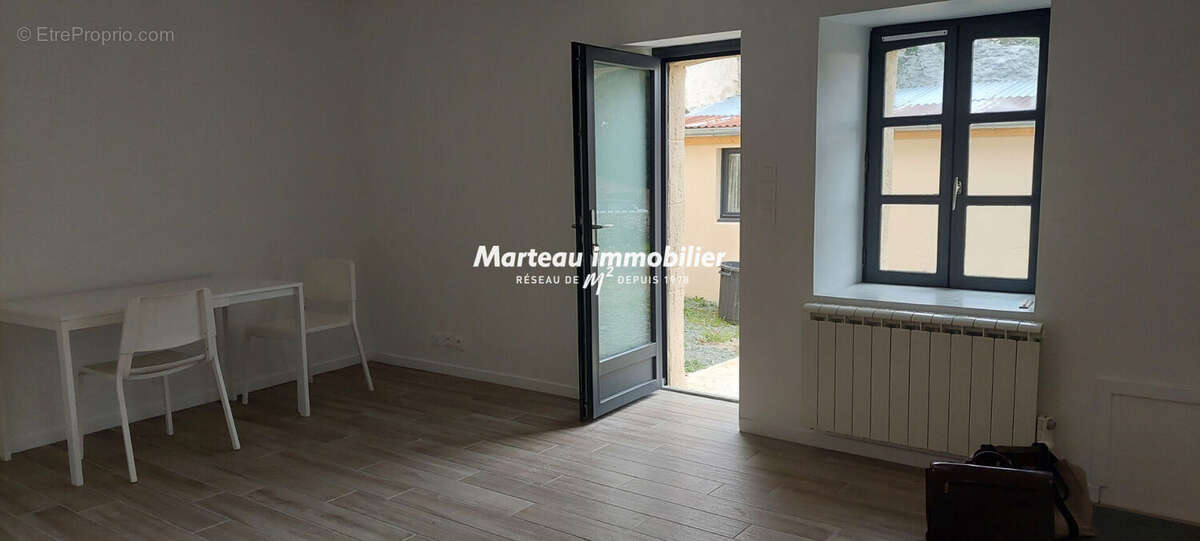 Maison à VOUVRAY-SUR-HUISNE