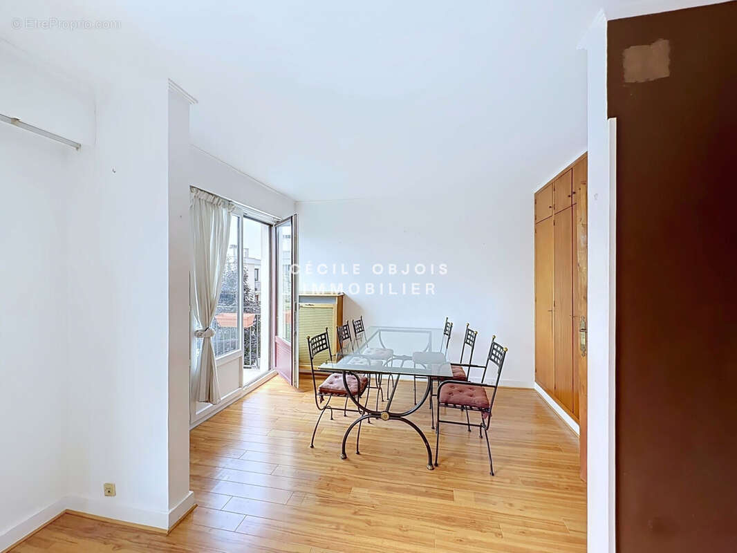 Appartement à CHENNEVIERES-SUR-MARNE
