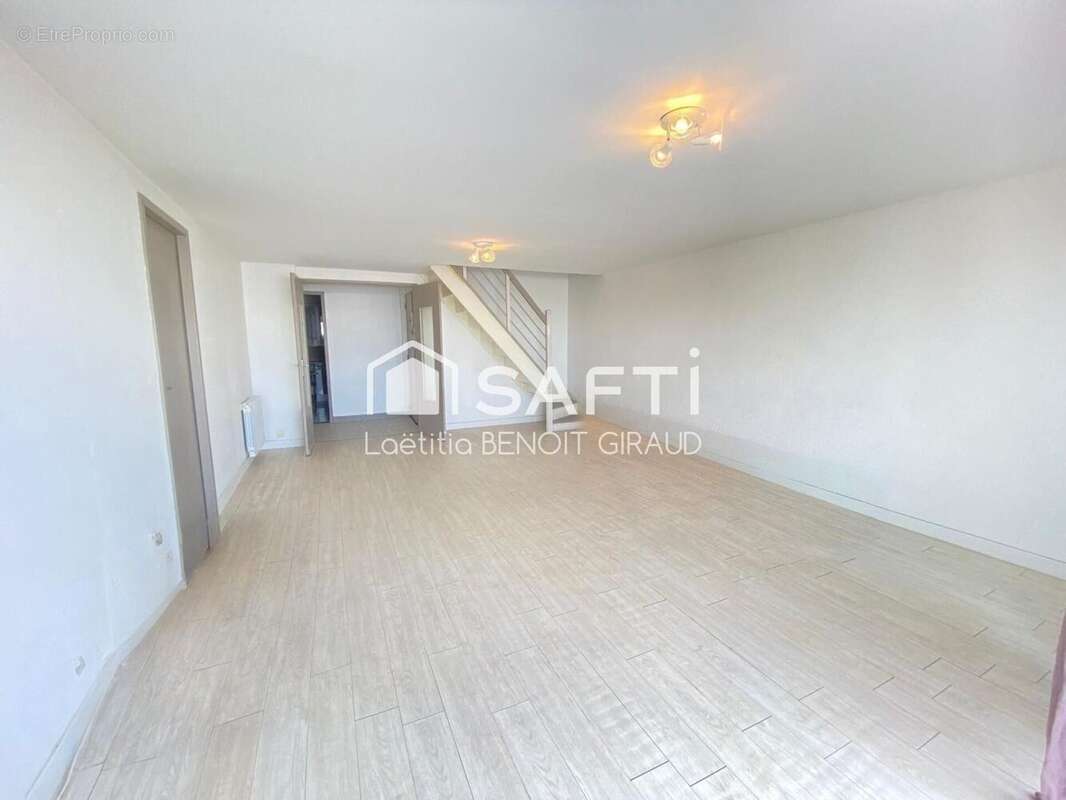 Appartement 69 m² à Royan  - photo 3