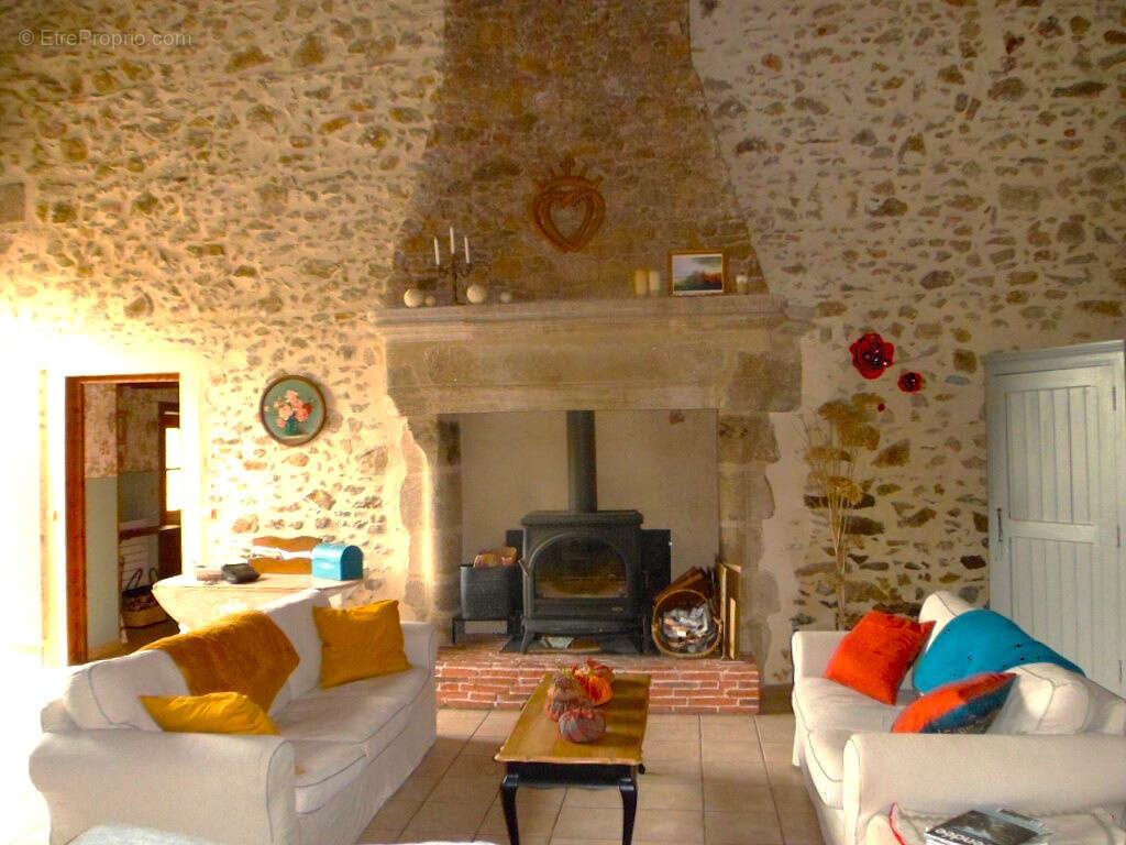 Maison à SAINT-MESMIN