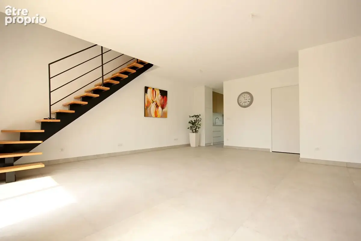 Maison Coignieres 5 pièce(s) 90 m2 - photo 2