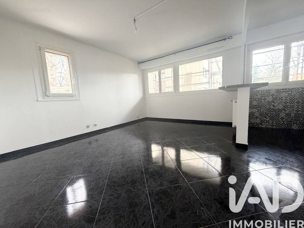 Photo 1 - Appartement à EVRY