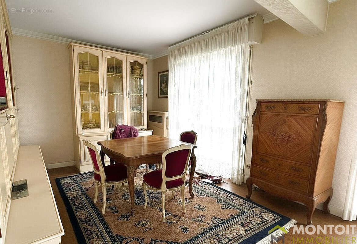 Appartement à L'HAY-LES-ROSES