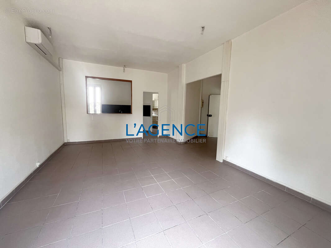 Appartement à HYERES