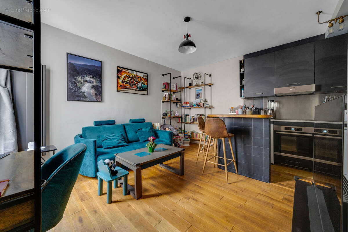 Appartement à PARIS-11E