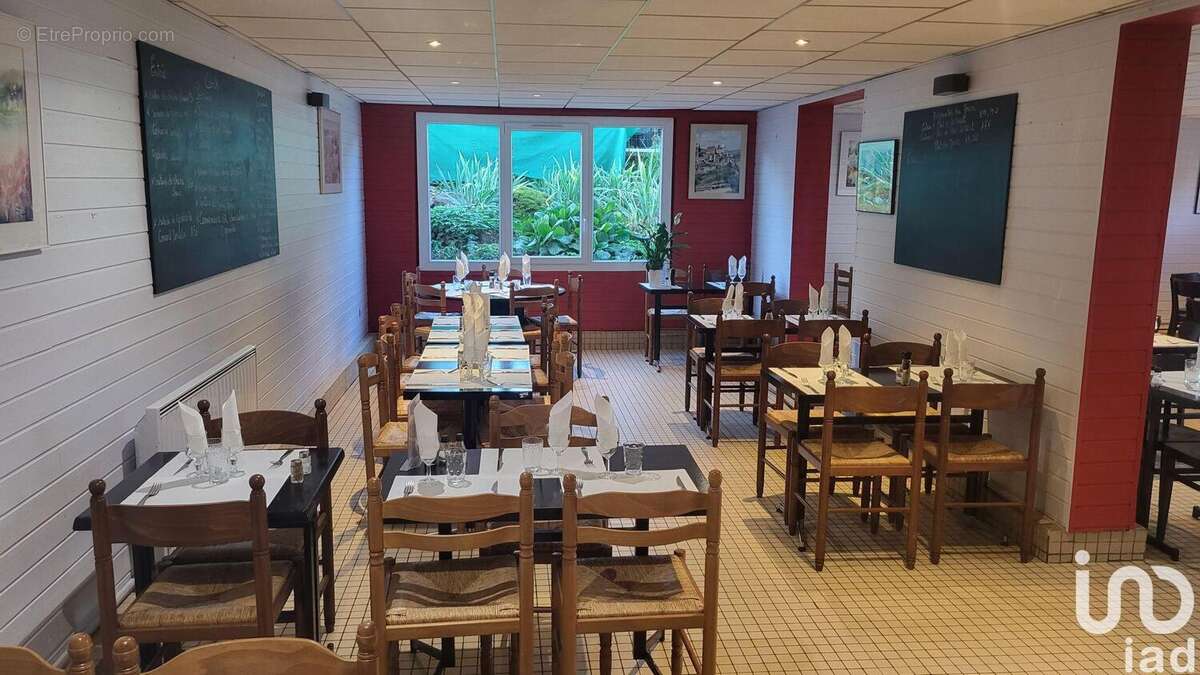 Photo 2 - Commerce à ENNERY