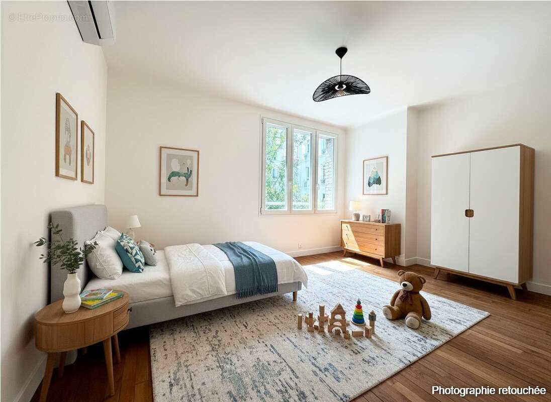 Appartement à PARIS-18E