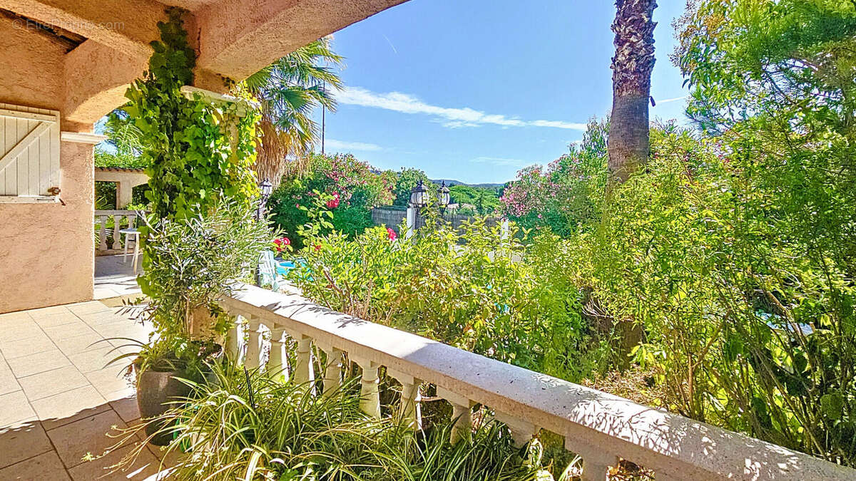 Maison à FREJUS