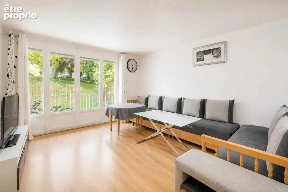 Appartement de 4 pièces de 75 m² à Aubergenville - photo 2